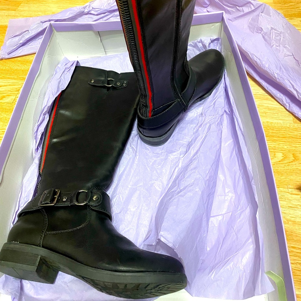 Black tall boots